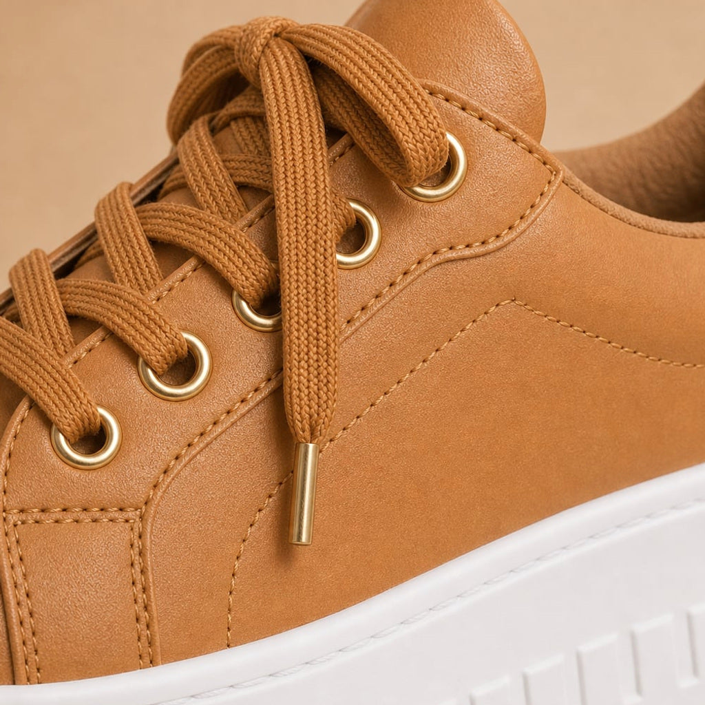 Plateau-Sneaker mit Schnürung Gestapelter Sohle Sandbraun – Vitolia