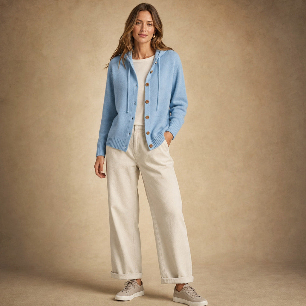 Arntraud | Strickjacke mit Kapuze und Knopfleiste Blau – Seitenansicht