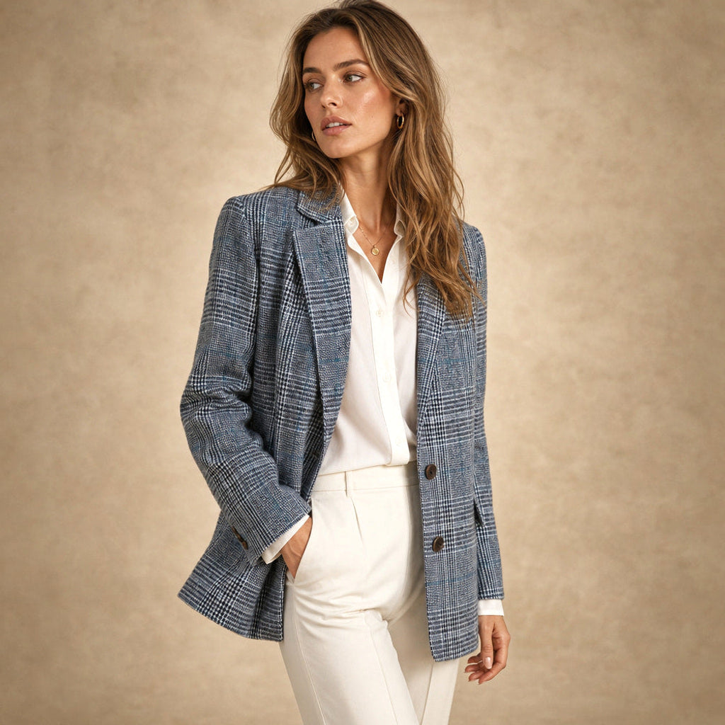 Bertgund | Karo-Blazer mit Knopfleiste Blau – Seitenansicht