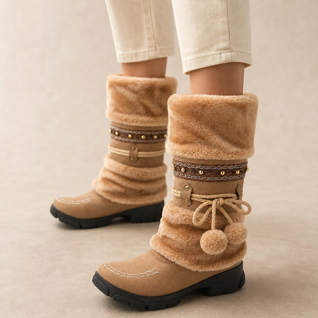 Erfriede | Stiefel mit Kunstfellkragen wadenhoch Braun in Braun – Premium Editorial