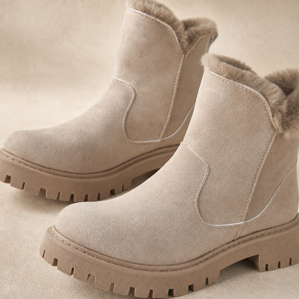 Florinde | Chelsea Boots mit Fleecefutter und Fußbett Khaki – Stoff- und Detailaufnahme