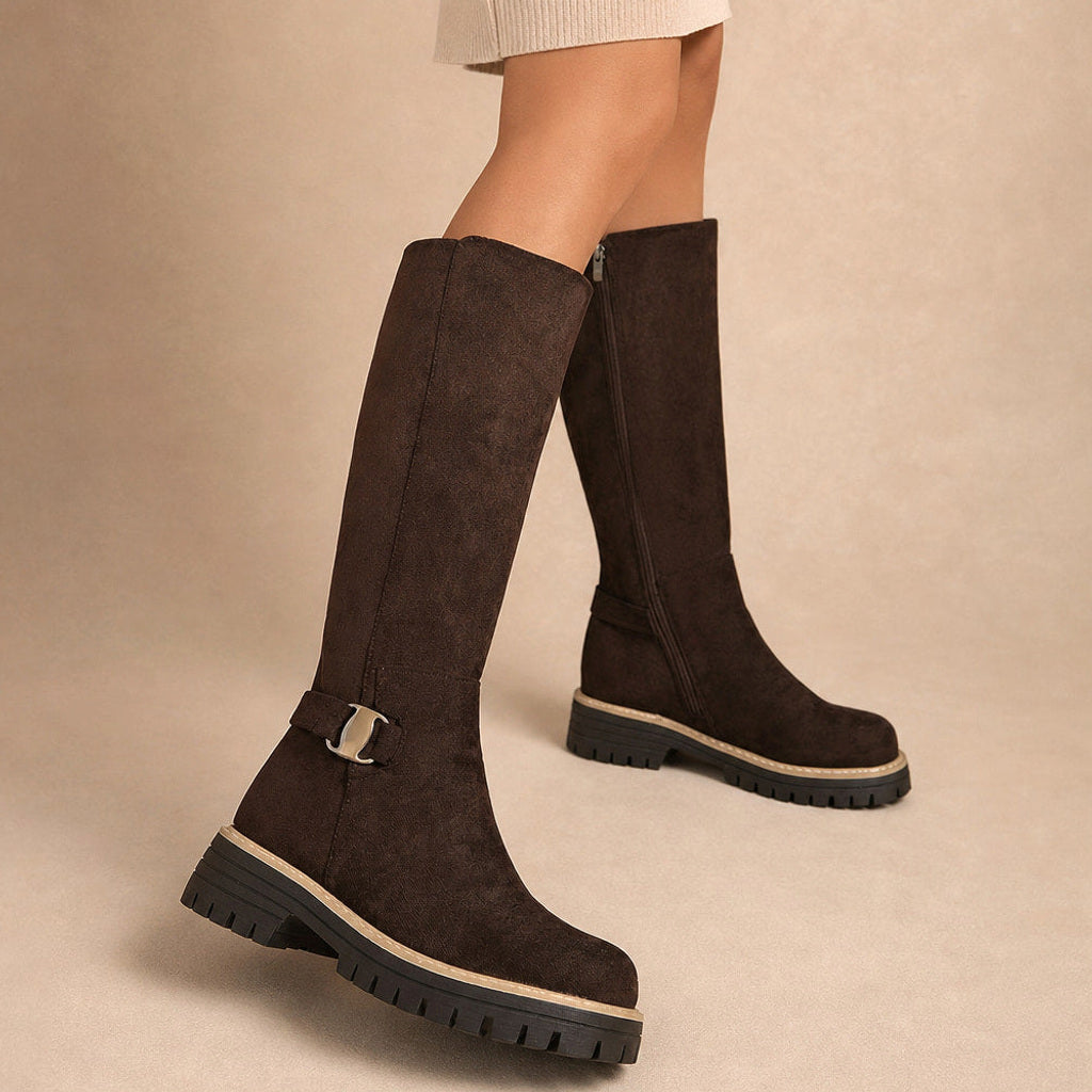 Gilahild | Overknee Stiefel mit Blockabsatz und Grobsohle – Premium Editorial