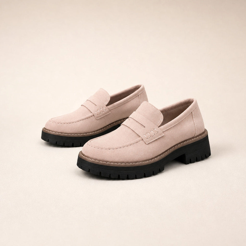Godehild | Chunky Loafer mit Plateausohle und Rundkappe in Pink – Premium Editorial