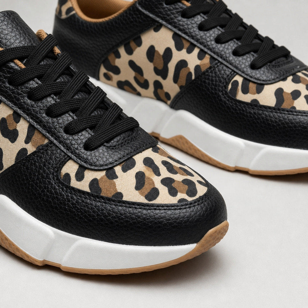 Gothilde | Plateau Sneaker mit Leopardenprint-Panel – Produktfoto