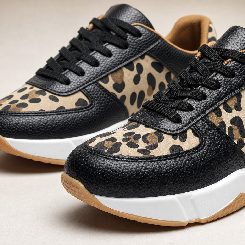 Gothilde | Plateau Sneaker mit Leopardenprint-Panel – Produktfoto