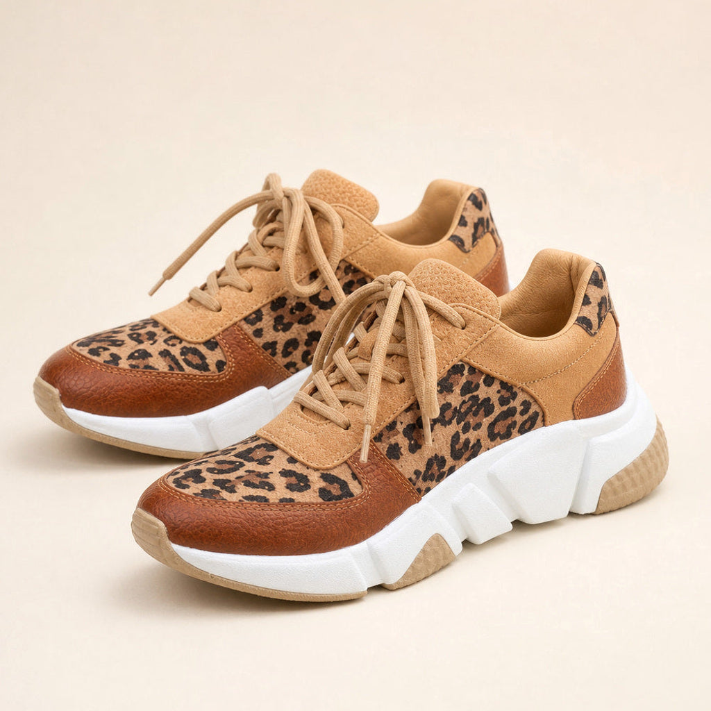 Gothilde | Plateau Sneaker mit Leopardenprint-Panel – Produktfoto