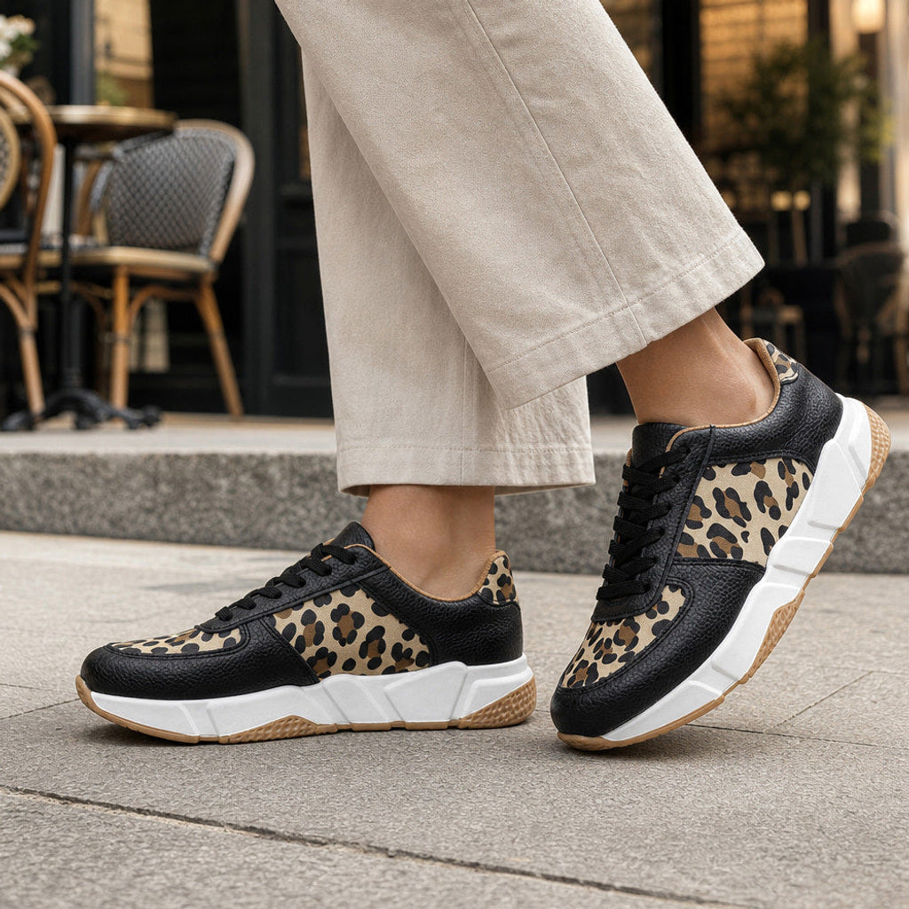 Gothilde | Plateau Sneaker mit Leopardenprint-Panel – Produktfoto