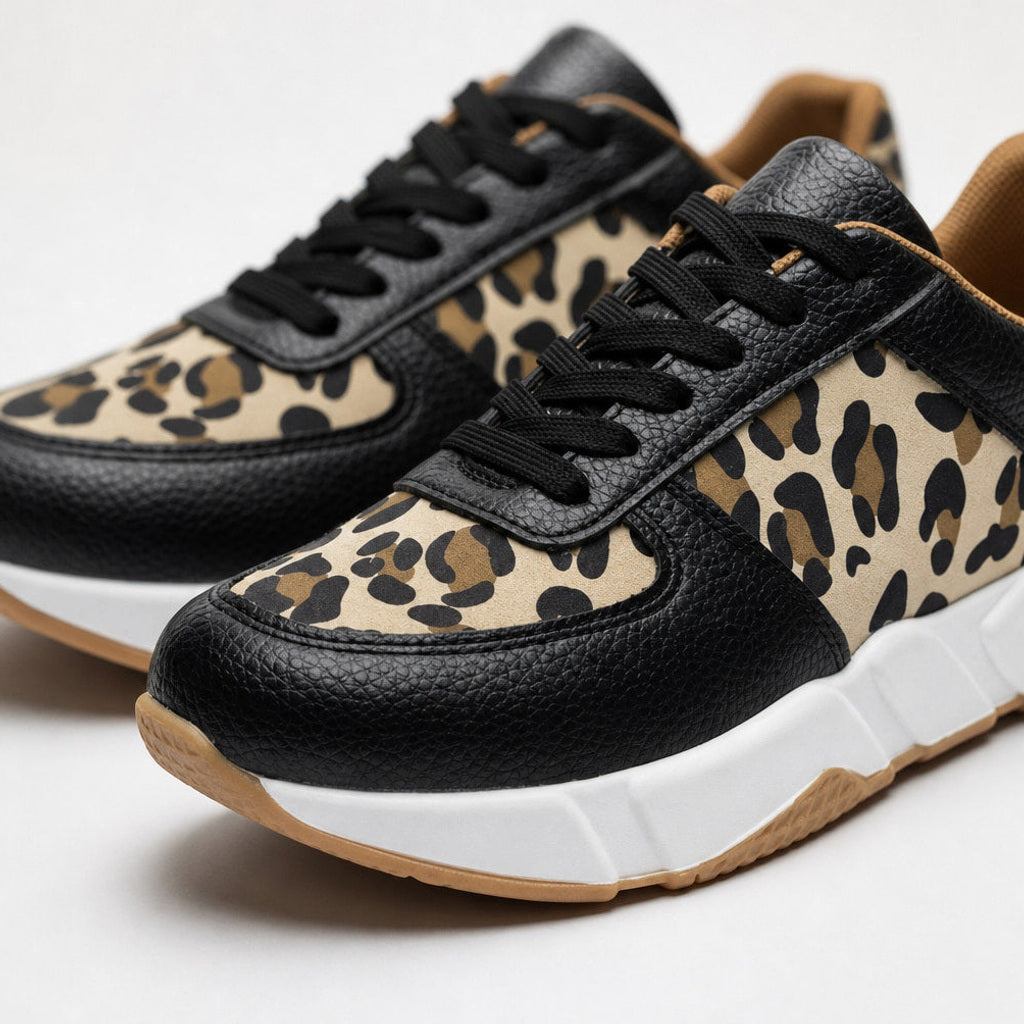 Gothilde | Plateau Sneaker mit Leopardenprint-Panel – Produktfoto