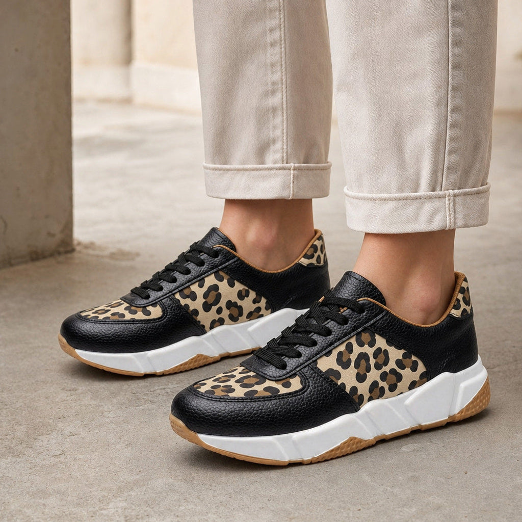Gothilde | Plateau Sneaker mit Leopardenprint-Panel – Produktfoto