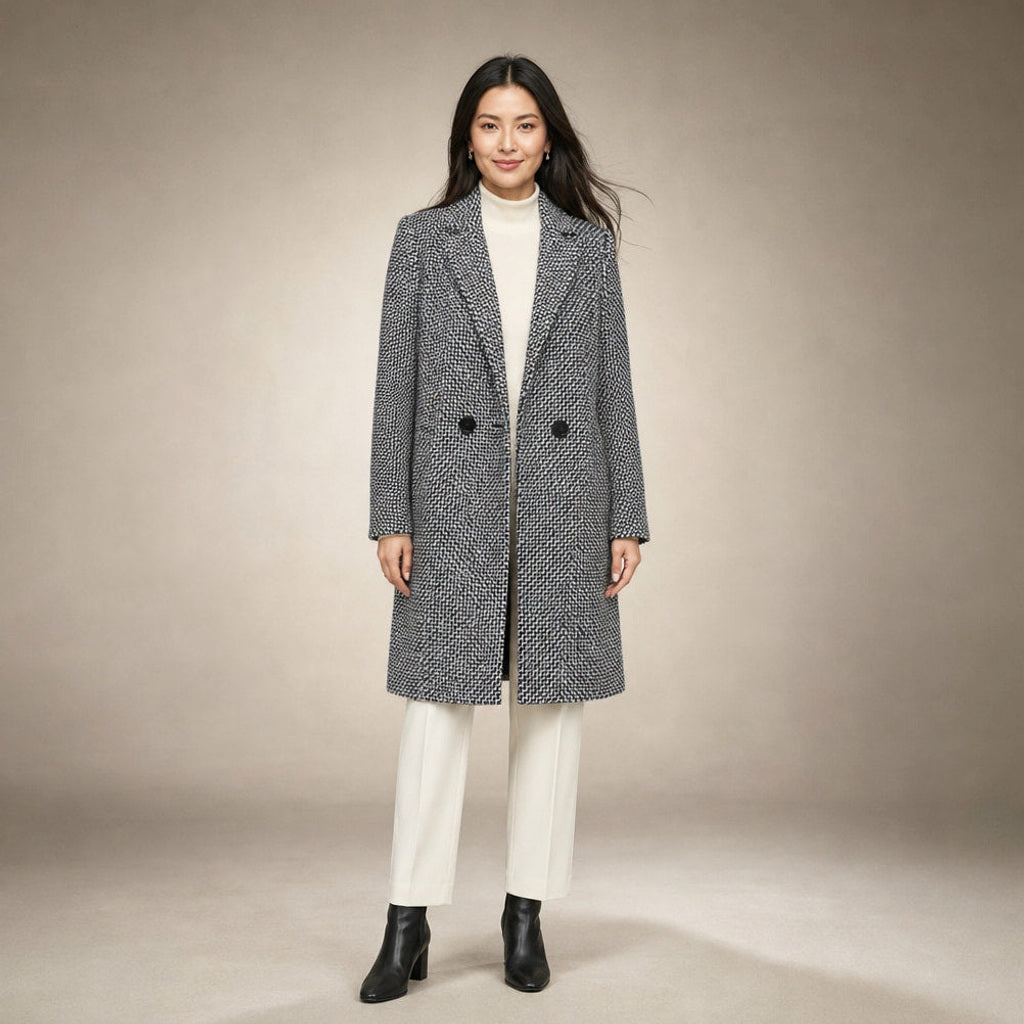Guendolin | Wickelmantel mit Hahnentritt Grau in Grau – Premium Editorial