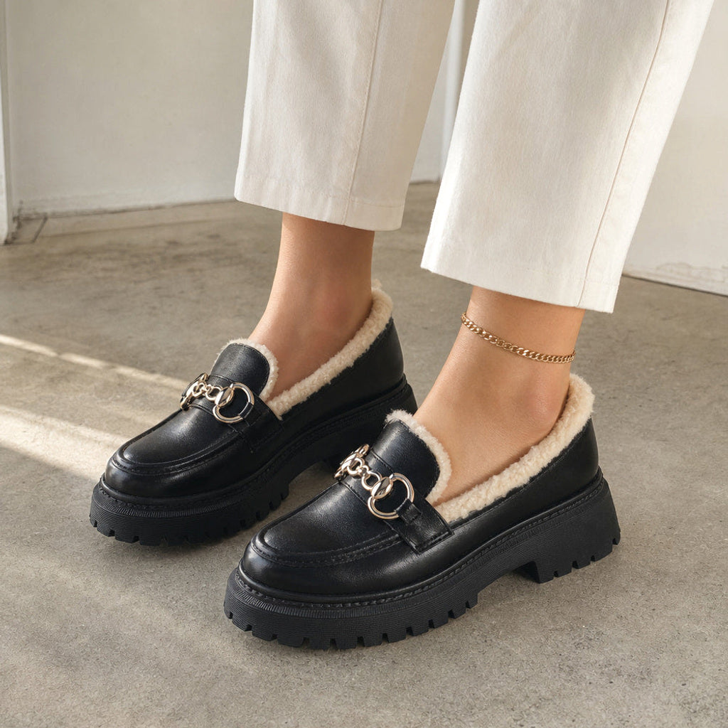 Herlinde | Plateau-Loafer mit Fleecefutter und Kettensteg – Produktfoto