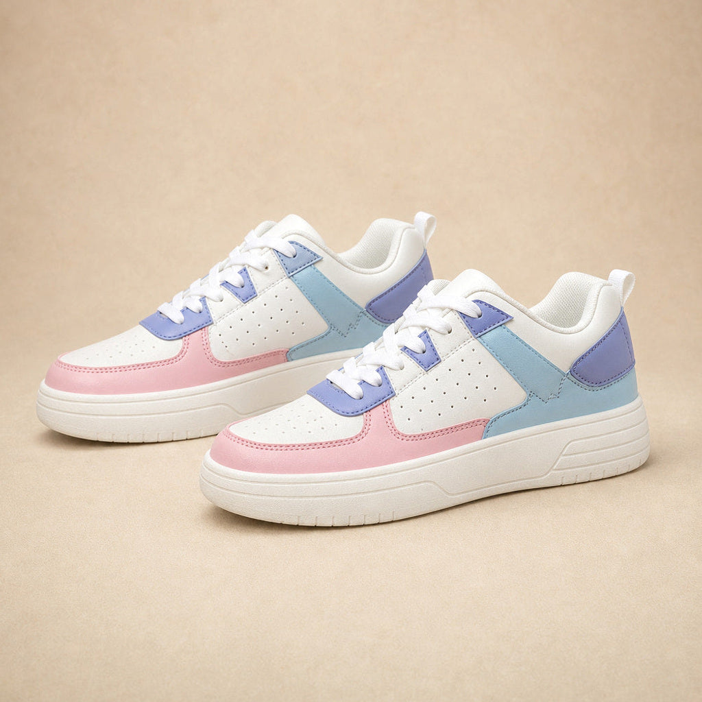 Herta | Plateau-Sneaker mit Colorblock-Panels Blau – Produktfoto