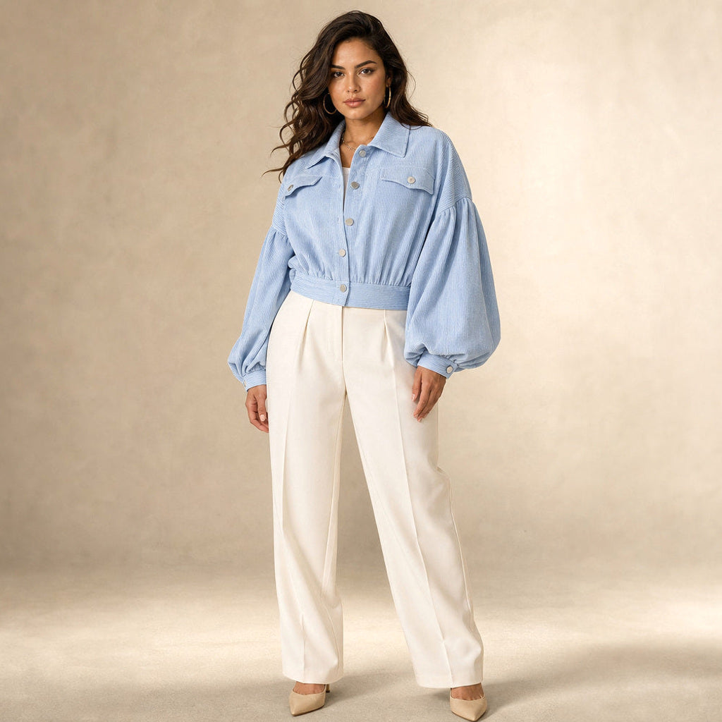 Ilonka | Cordjacke mit Laternenärmeln in Hellblau – Premium Editorial