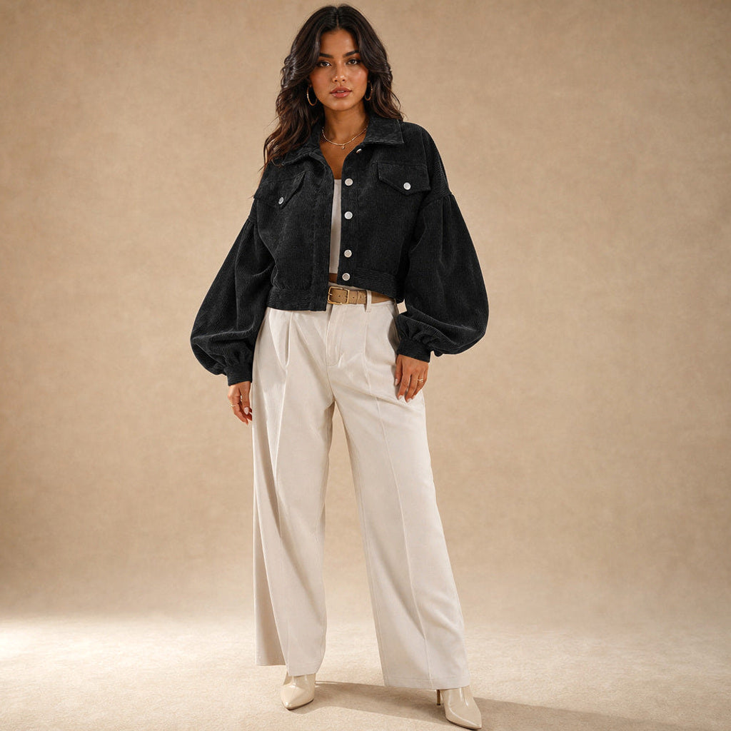 Ilonka | Cordjacke mit Laternenärmeln in Schwarz – Premium Editorial