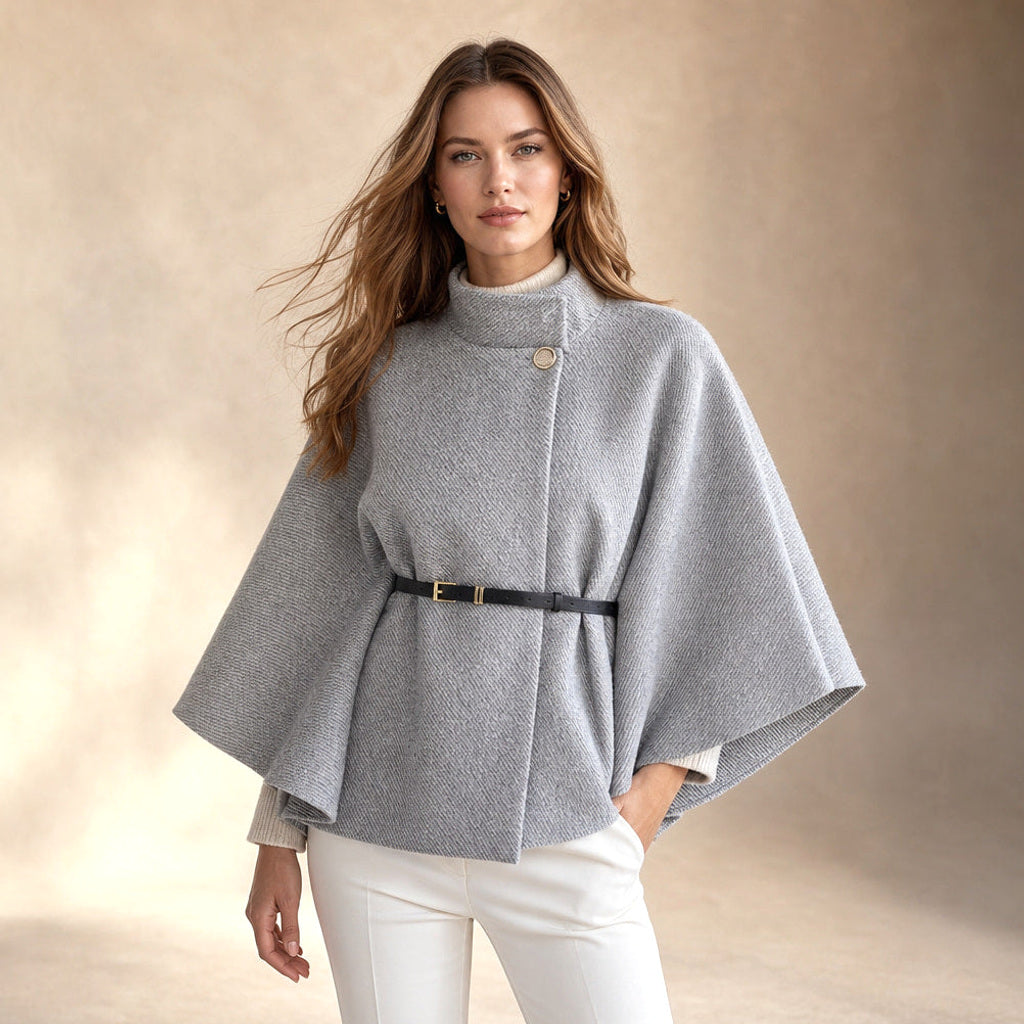 Ilsedore | Bouclé Jacke mit Schmetterlingsärmeln und Bindegürtel in Grau – Premium Editorial