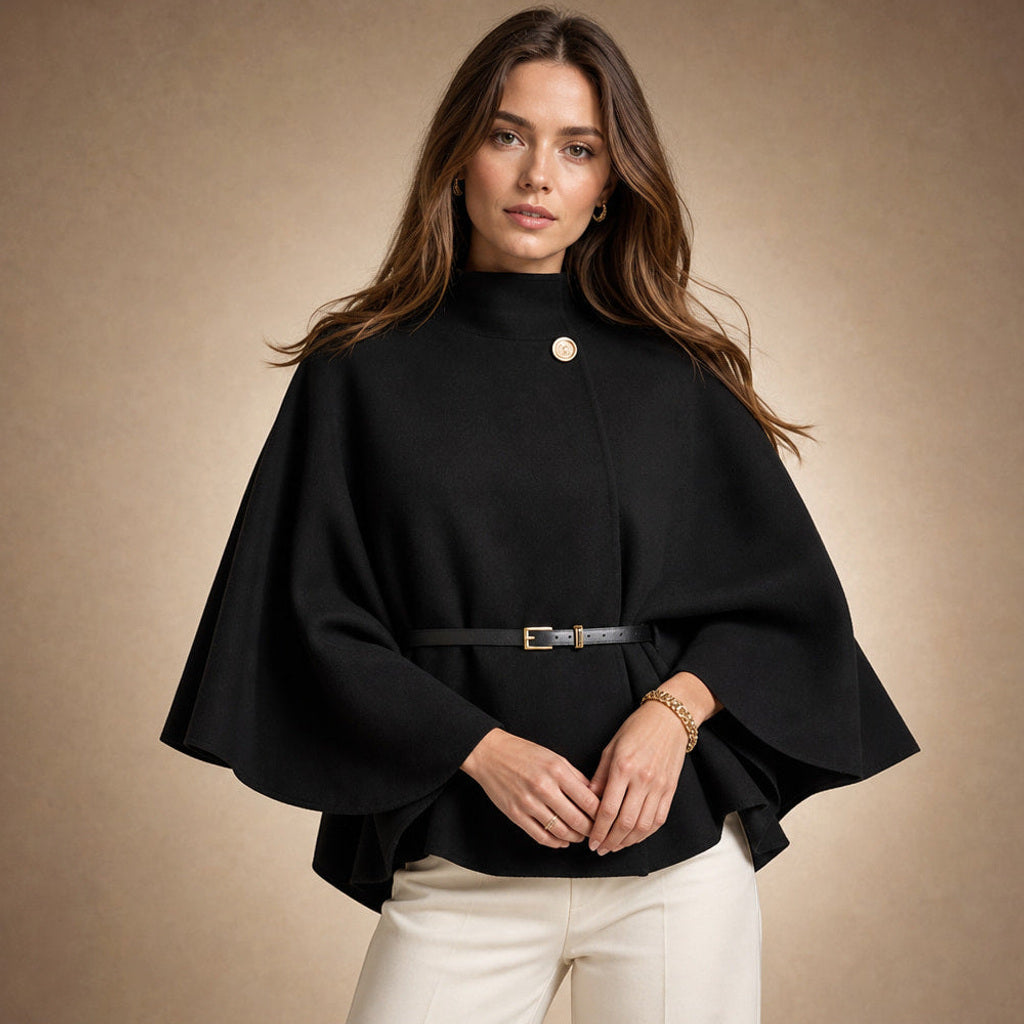 Ilsedore | Bouclé Jacke mit Schmetterlingsärmeln und Bindegürtel Schwarz – Produktfoto