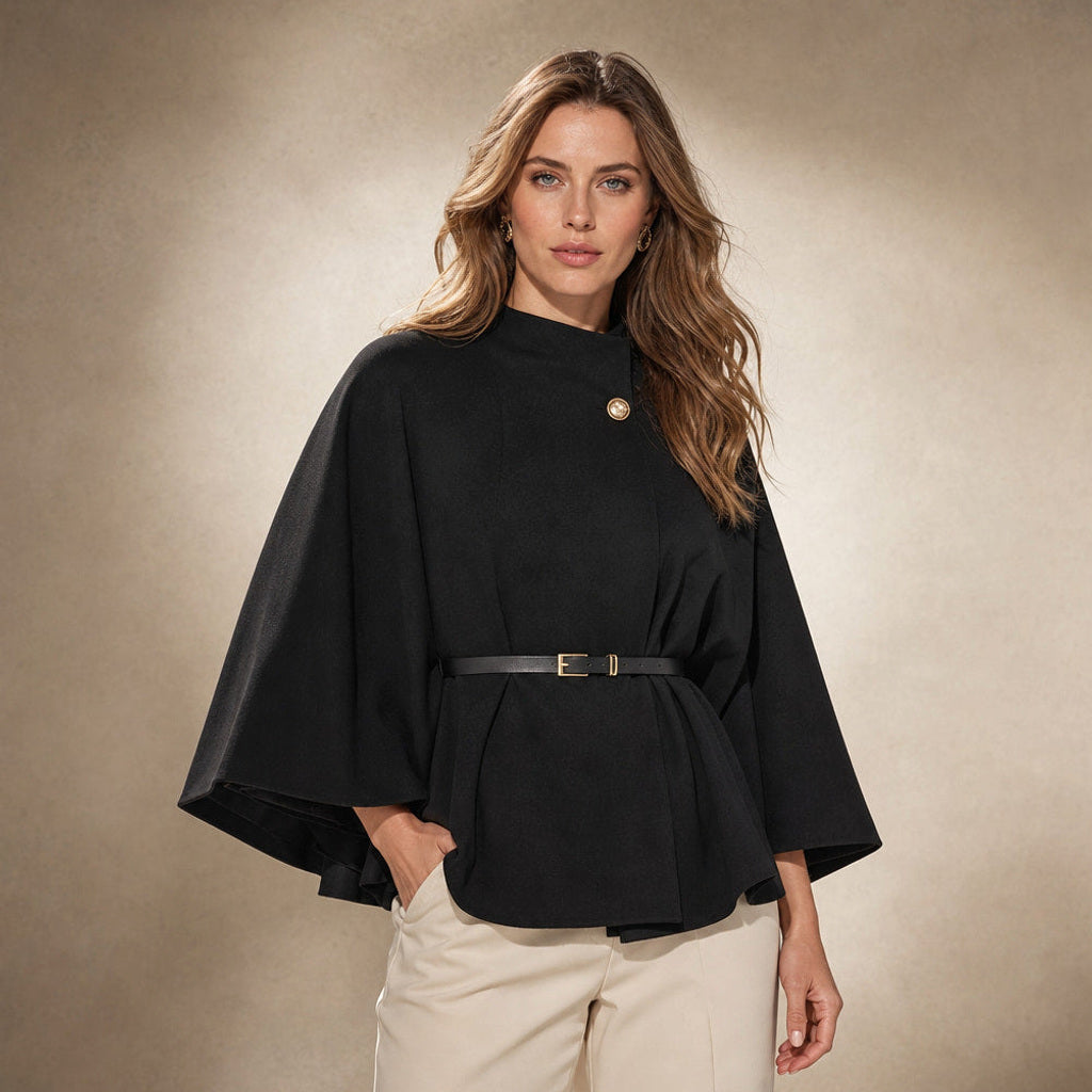 Ilsedore | Bouclé Jacke mit Schmetterlingsärmeln und Bindegürtel in Schwarz – Premium Editorial