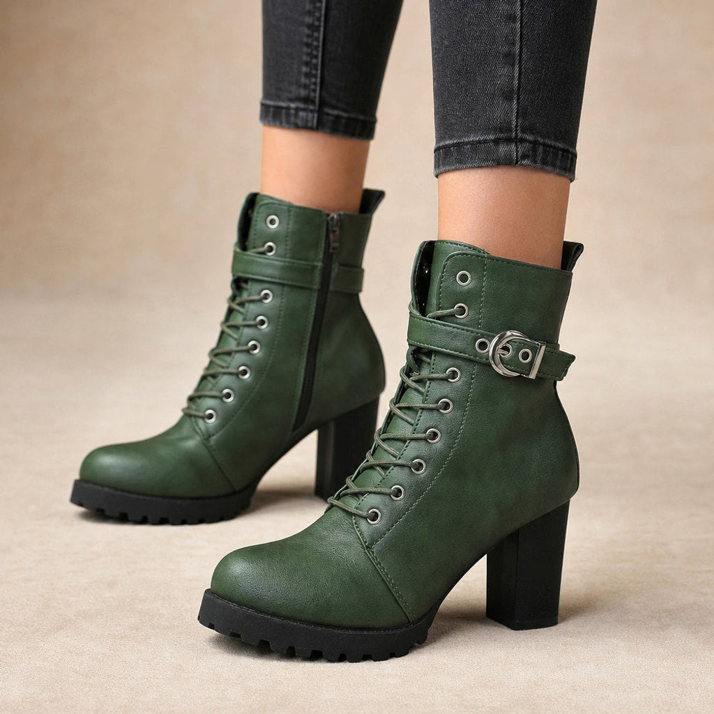 Ingebert | Schnürstiefel mit Blockabsatz und Schnallenriemen Grün – Produktfoto