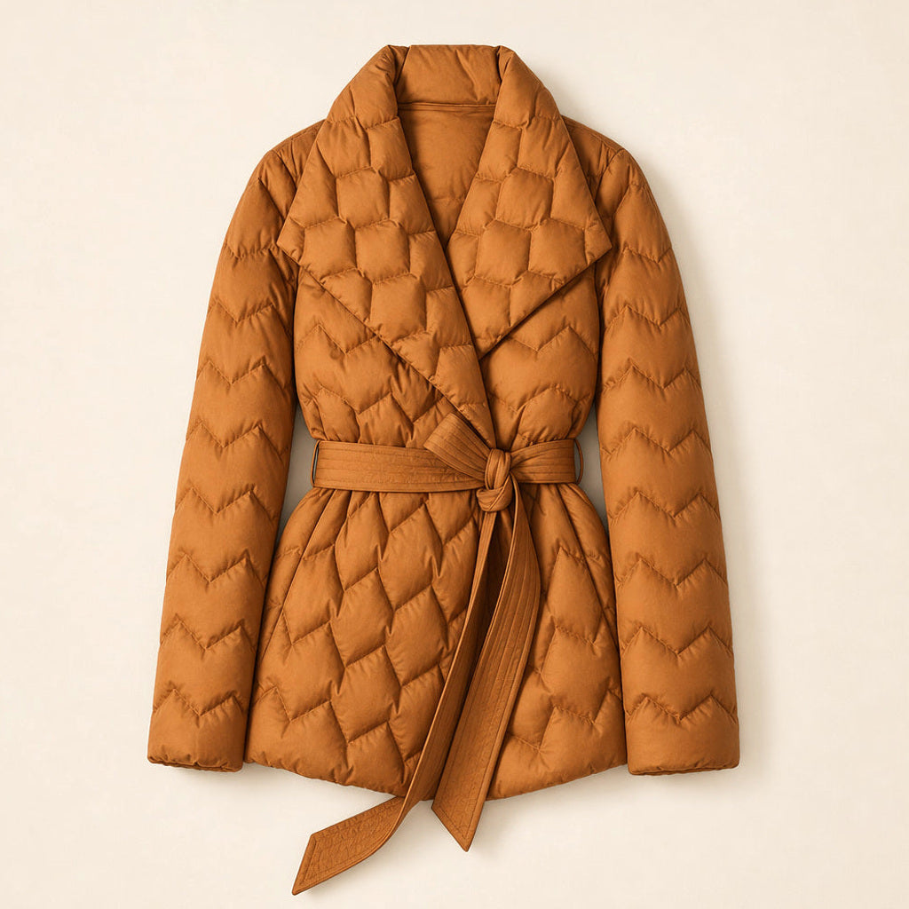 Josepha | Steppmantel mit Gürtel und Mittellänge Bernstein / Orange – Flatlay-Produktfoto