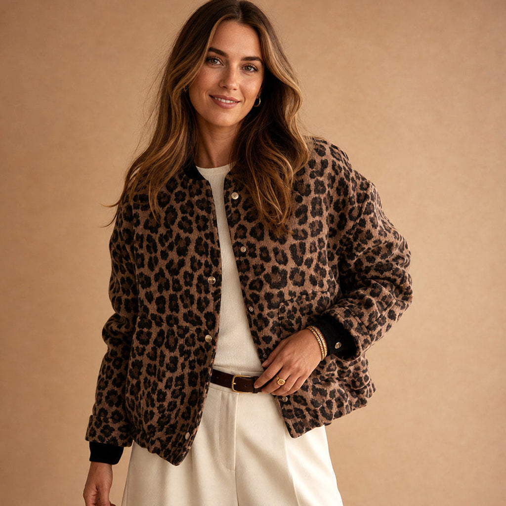 Kathinka | Bomberjacke mit Leopardenmuster in Braun Braun – Produktfoto