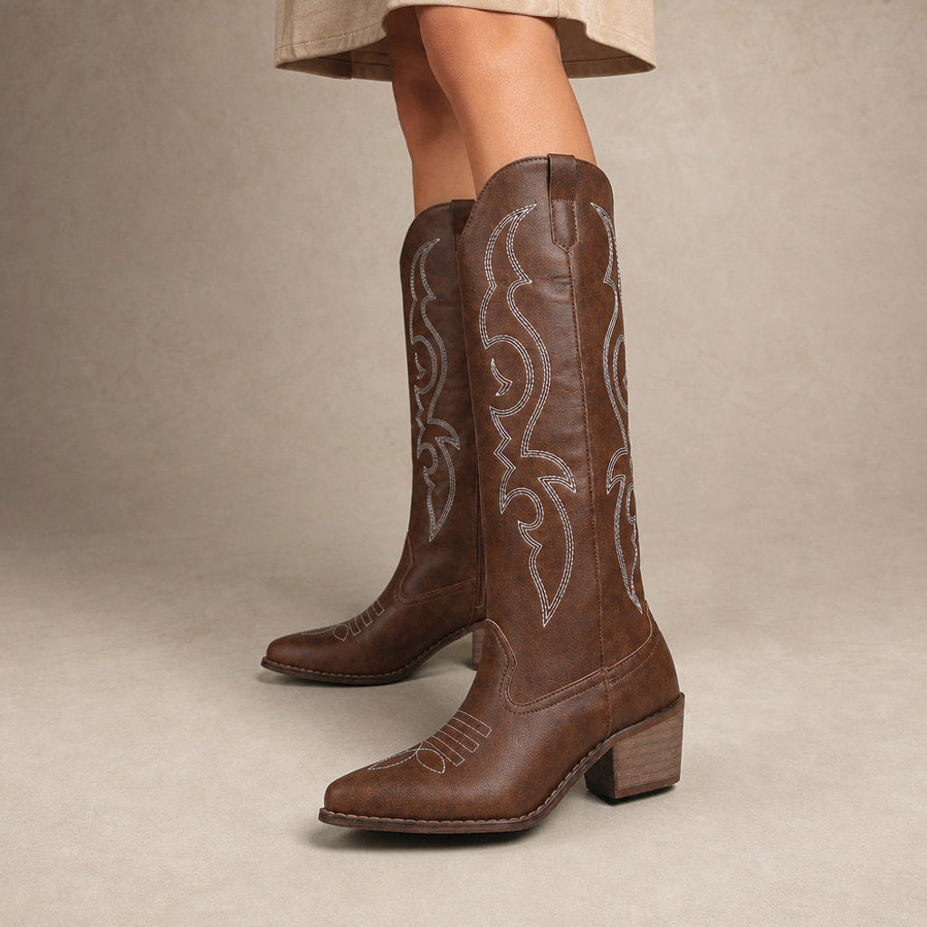 Kerstin | Westernstiefel Kniehoch mit Blockabsatz Braun – Produktfoto