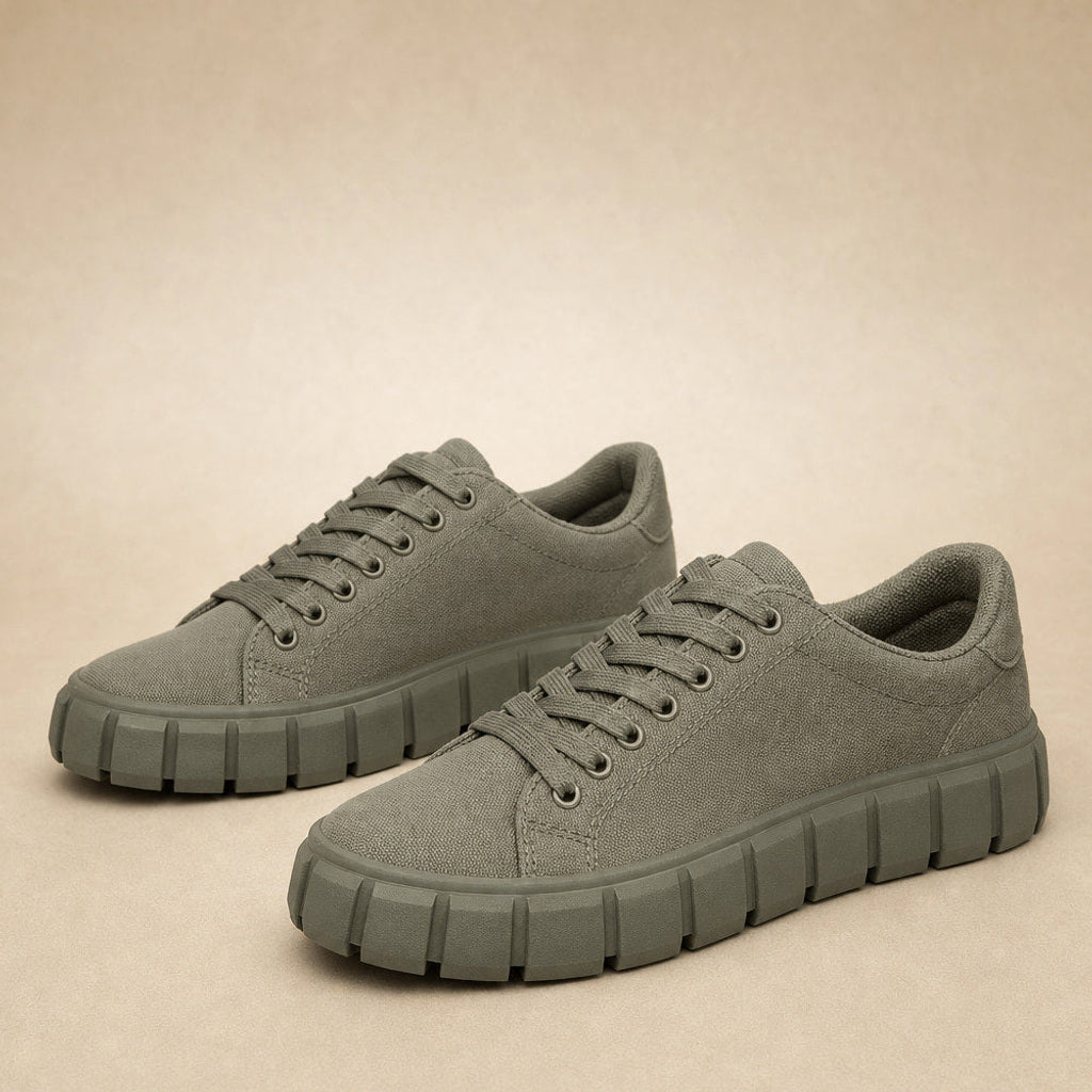Kornelide | Plateau-Sneaker aus Canvas mit Schnürung Oliv / Grün – Produktfoto