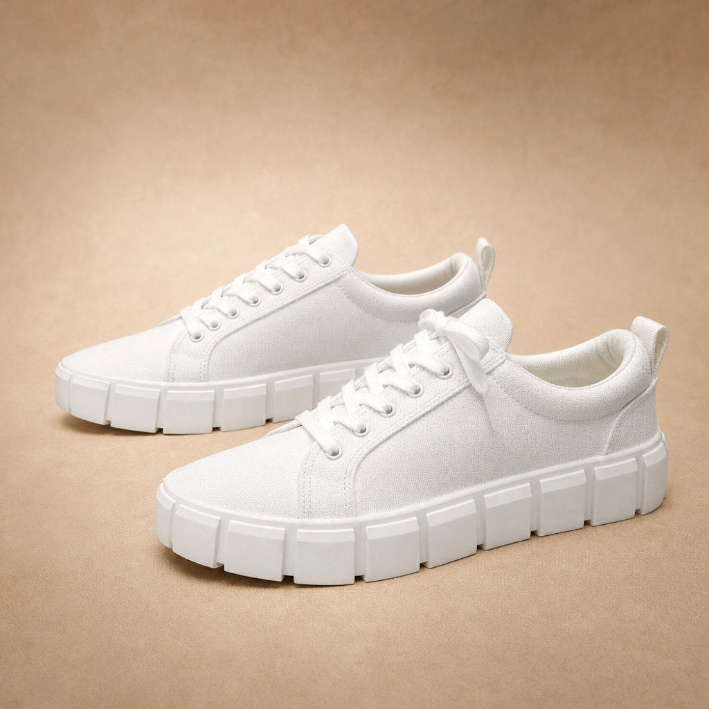 Kornelide | Plateau-Sneaker aus Canvas mit Schnürung Weiß – Produktfoto