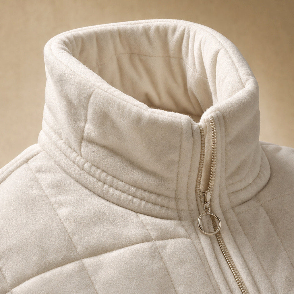 Lotte | Steppjacke mit schmalen Steppkanälen und lockerer Passform Weiß – Stoff- und Detailaufnahme