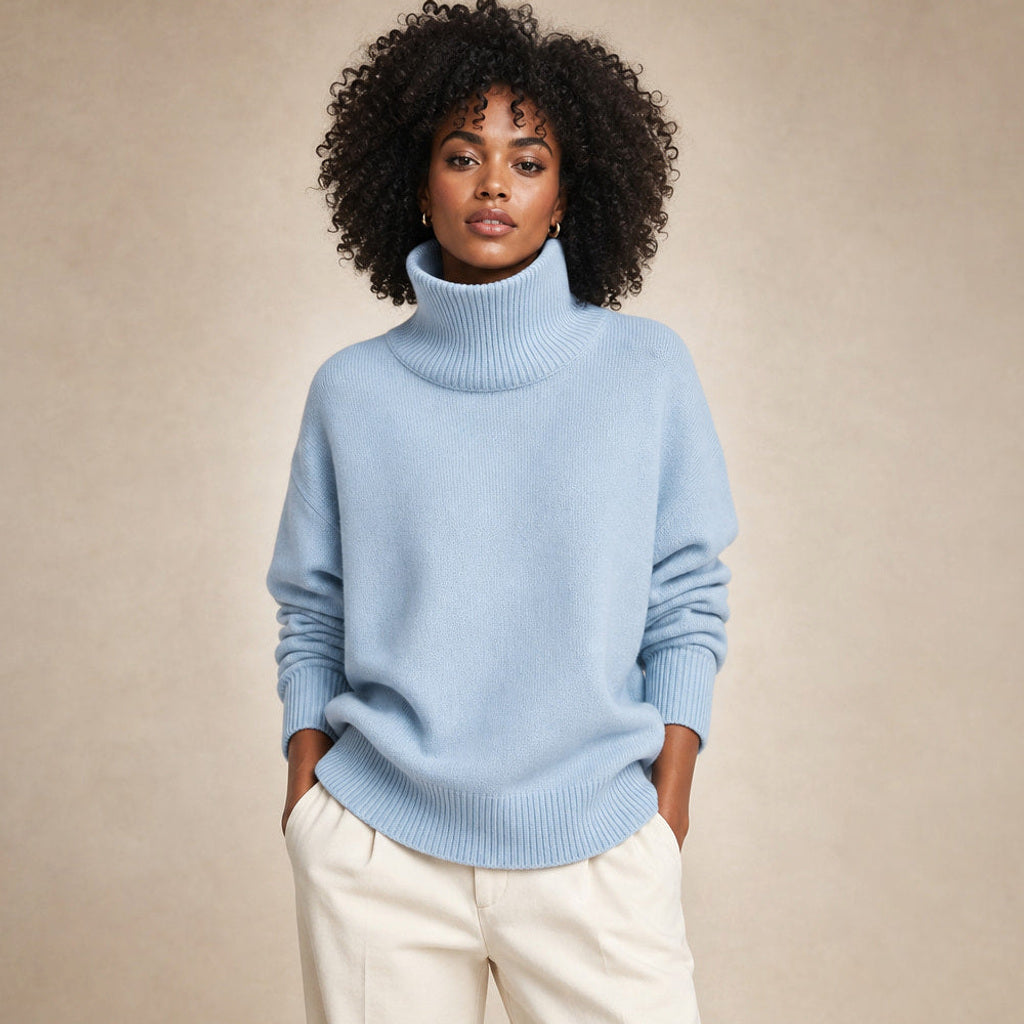Machtilde | Rollkragenpullover Oversized mit Rippstrick in Hellblau – Premium Editorial