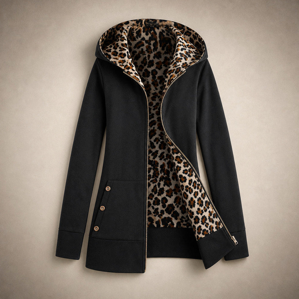 Nadine | Winterjacke mit Kapuze und Leopardenmuster Schwarz – Flatlay-Produktfoto