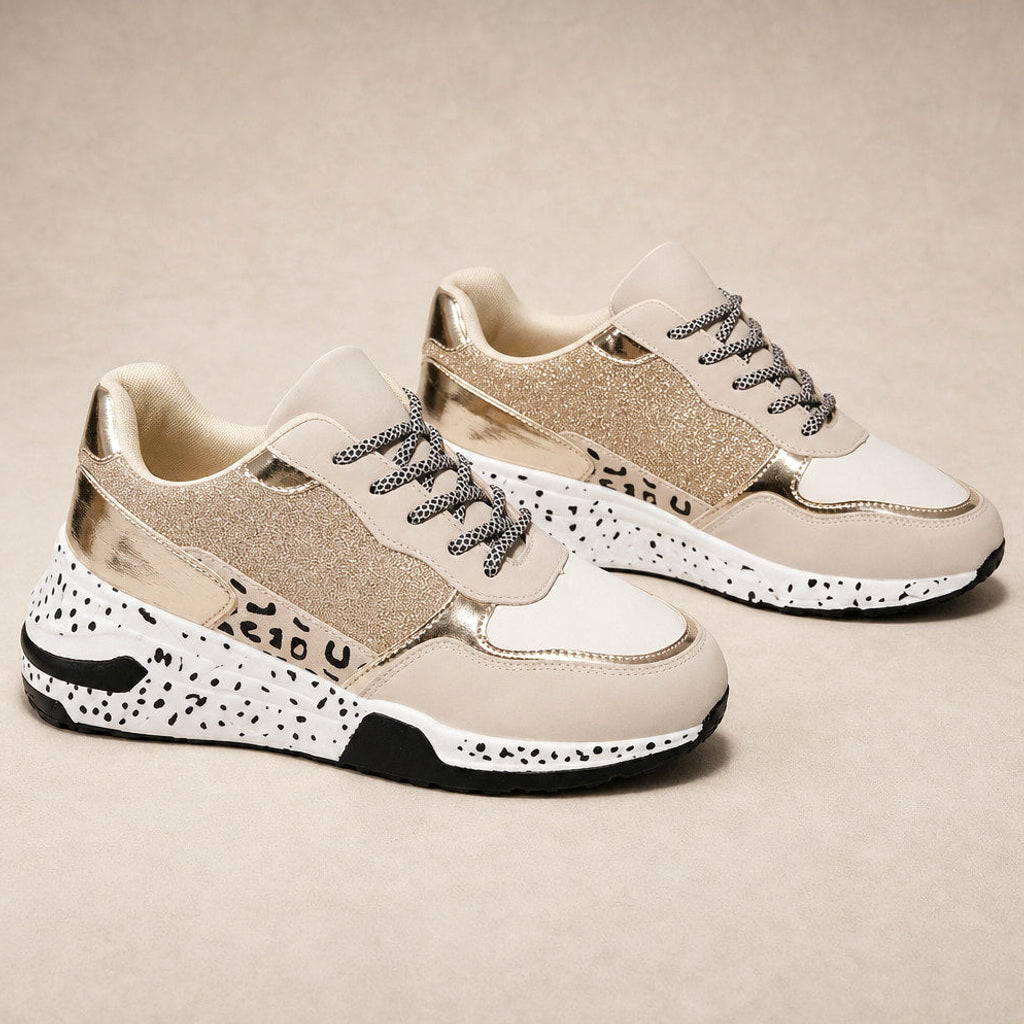 Natascha | Plateau Sneaker mit Metallic-Panels Gold – Produktfoto