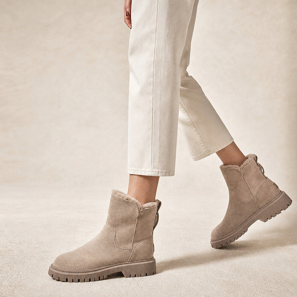 Oelke | Winterstiefelette zum Hineinschlüpfen mit Fleecefutter Beige – Produktfoto