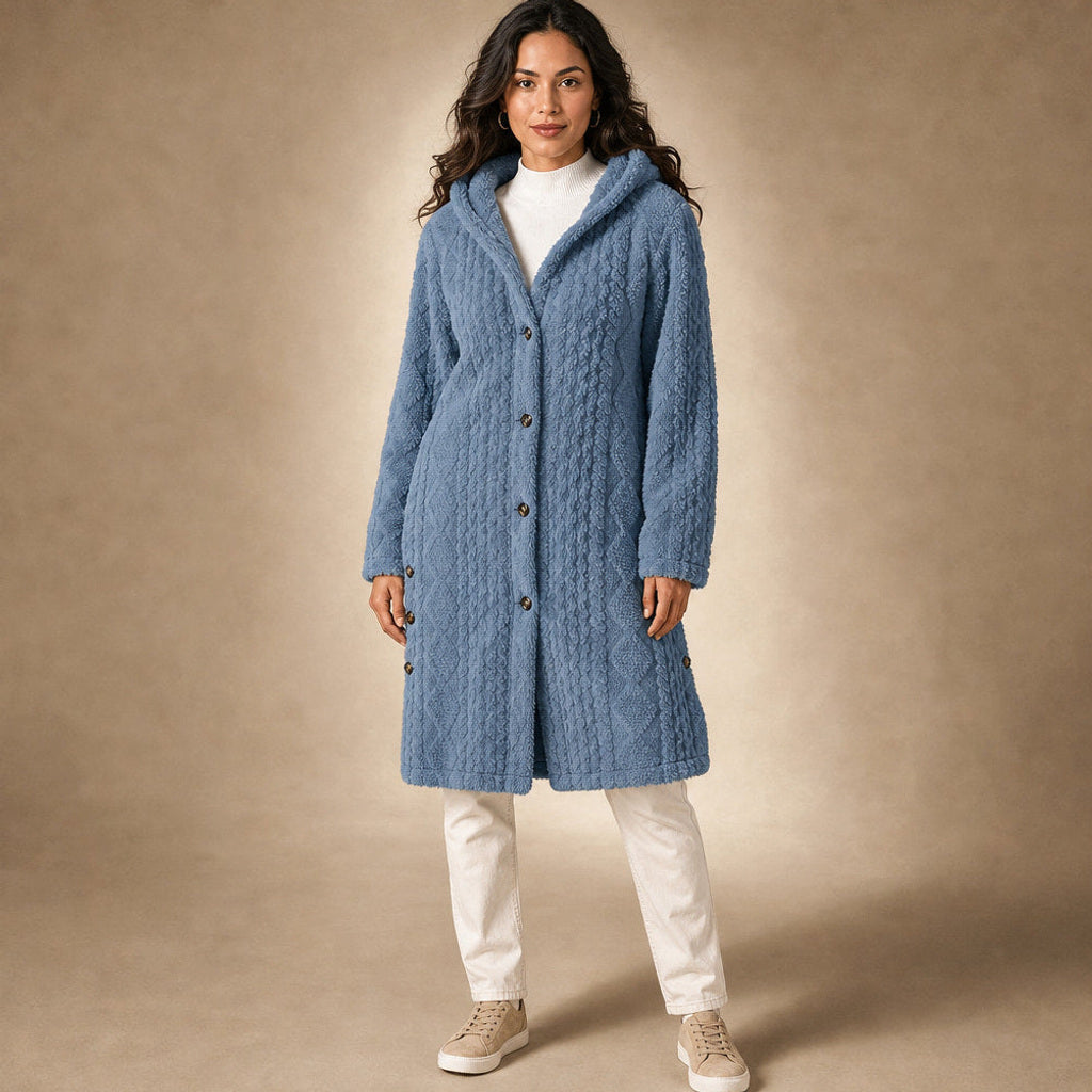 Ramhilde | Wollmantel mit Kapuze und Argyle-Jacquard – Premium Editorial