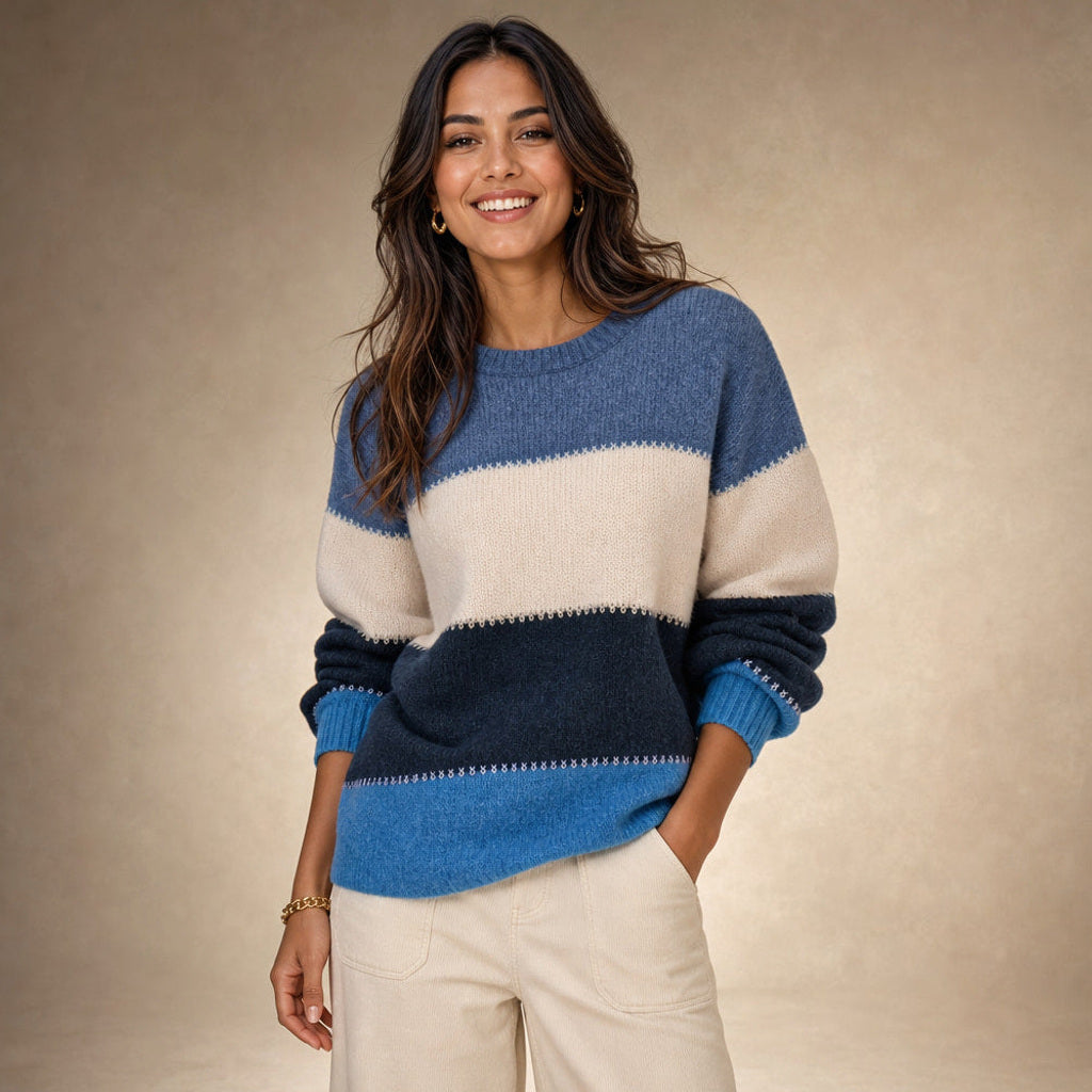 Reinelde | Colourblock-Pullover mit Rundhalsausschnitt in Blau / Grau – Premium Editorial