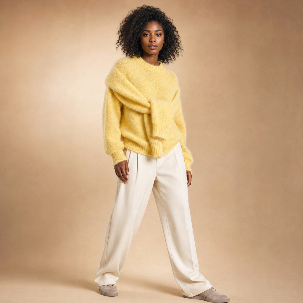 Reinhilde | Flauschstrick-Pullover mit Raglanärmeln Lemon Yellow – Seitenansicht