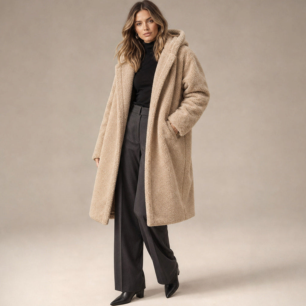 Reinka | Teddymantel mit Fleecefutter Beige – Seitenansicht