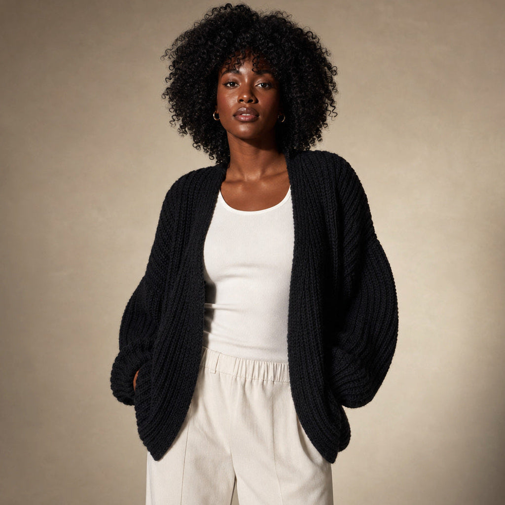 Roswitha | Strickjacke mit Laternenärmeln offene Front – Premium Editorial