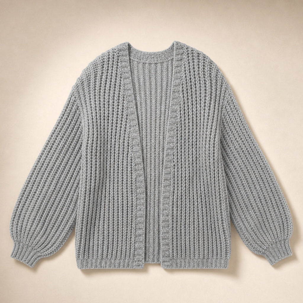 Roswitha | Strickjacke mit Laternenärmeln offene Front Hellgrau – Produktfoto