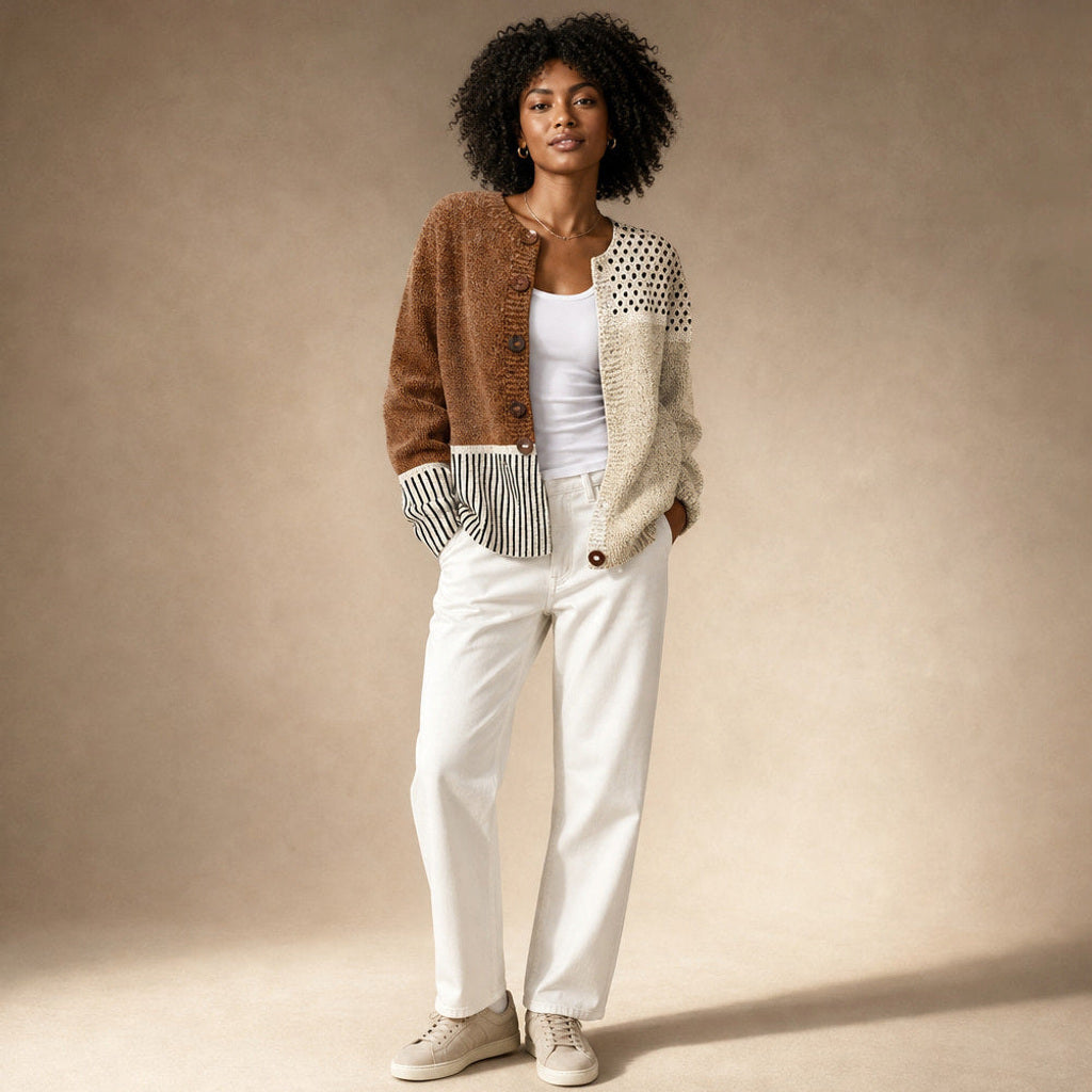 Sofie | Strickjacke im Patchwork mit offener Front – Gesamtlook