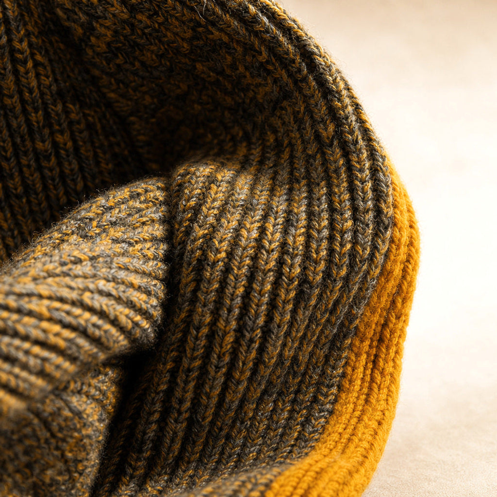 Thordise | Rollkragenpullover aus Merinomischung Oliv – Stoff- und Detailaufnahme