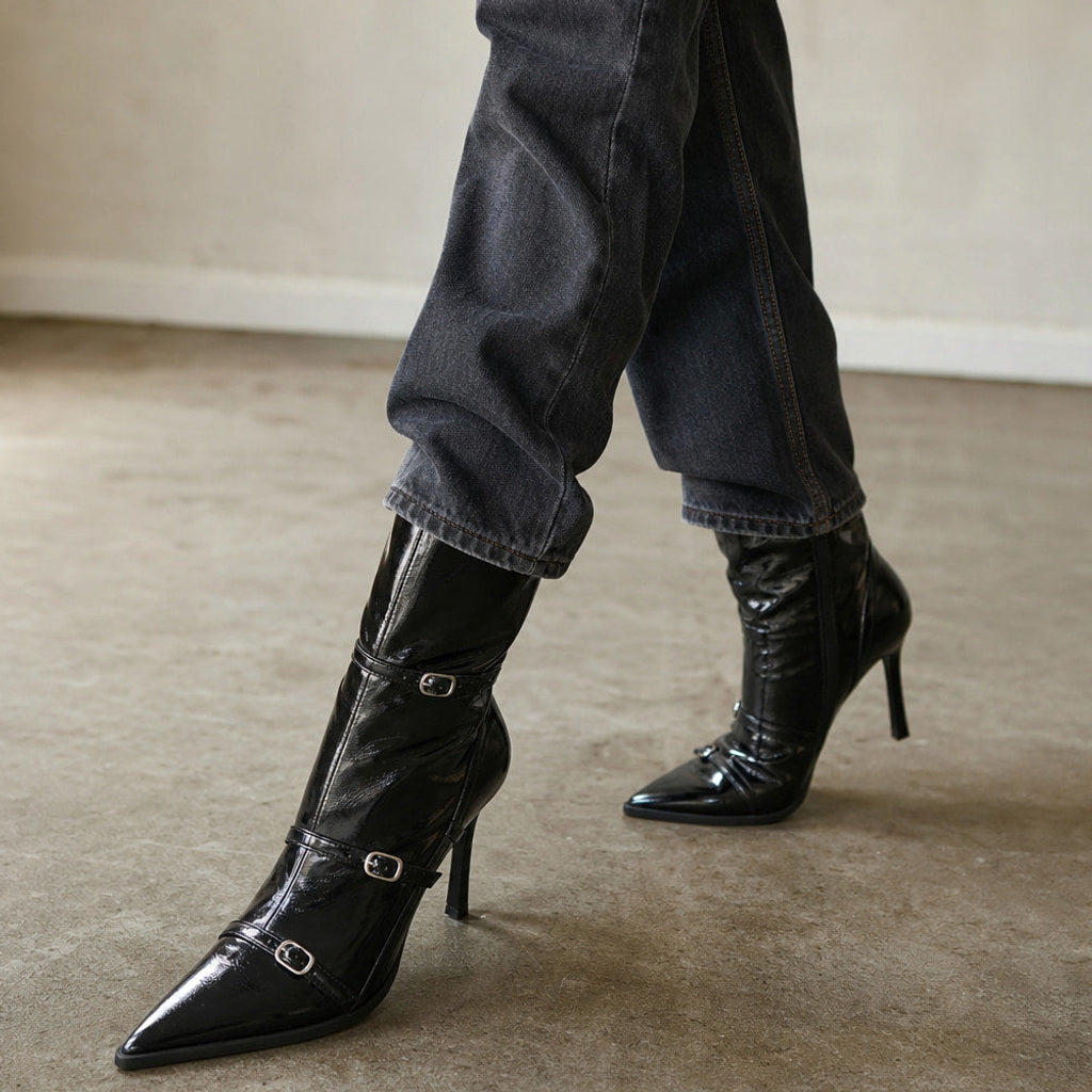 Tusnelda | Chelsea Boots wadenhoch mit Fleecefutter – Gestyltes Editorial-Foto