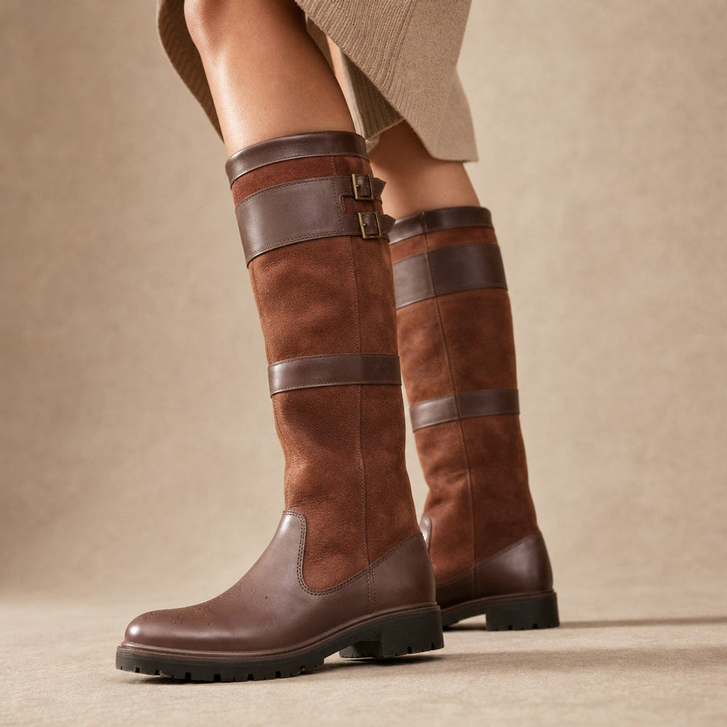Ursule | Overknee Stiefel mit Doppelschnalle Braun – Produktfoto