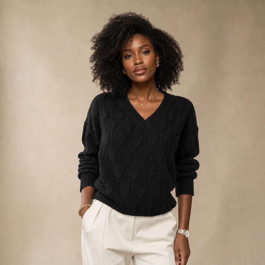 Waltrud | Pullover mit V-Ausschnitt Relaxed Fit – Produktfoto