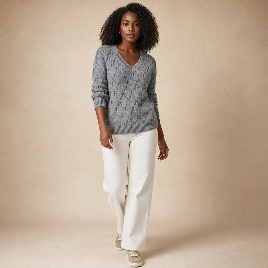 Waltrud | Pullover mit V-Ausschnitt Relaxed Fit – Seitenansicht