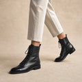 Wiebke | Chelsea Boots mit Mandelkappe und Blockabsatz Schwarz – Produktfoto