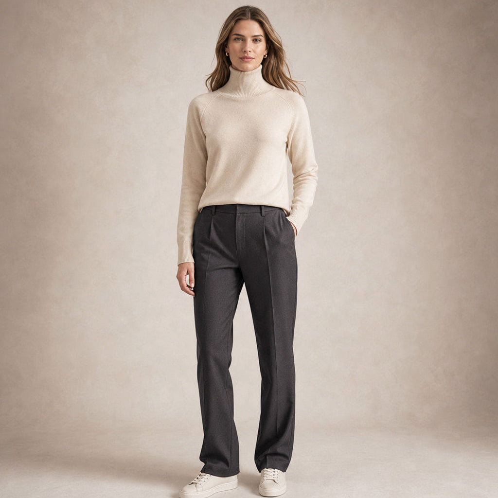Witteke | Rollkragenpullover aus Merino-Kaschmir-Mischung Beige – Gesamtlook