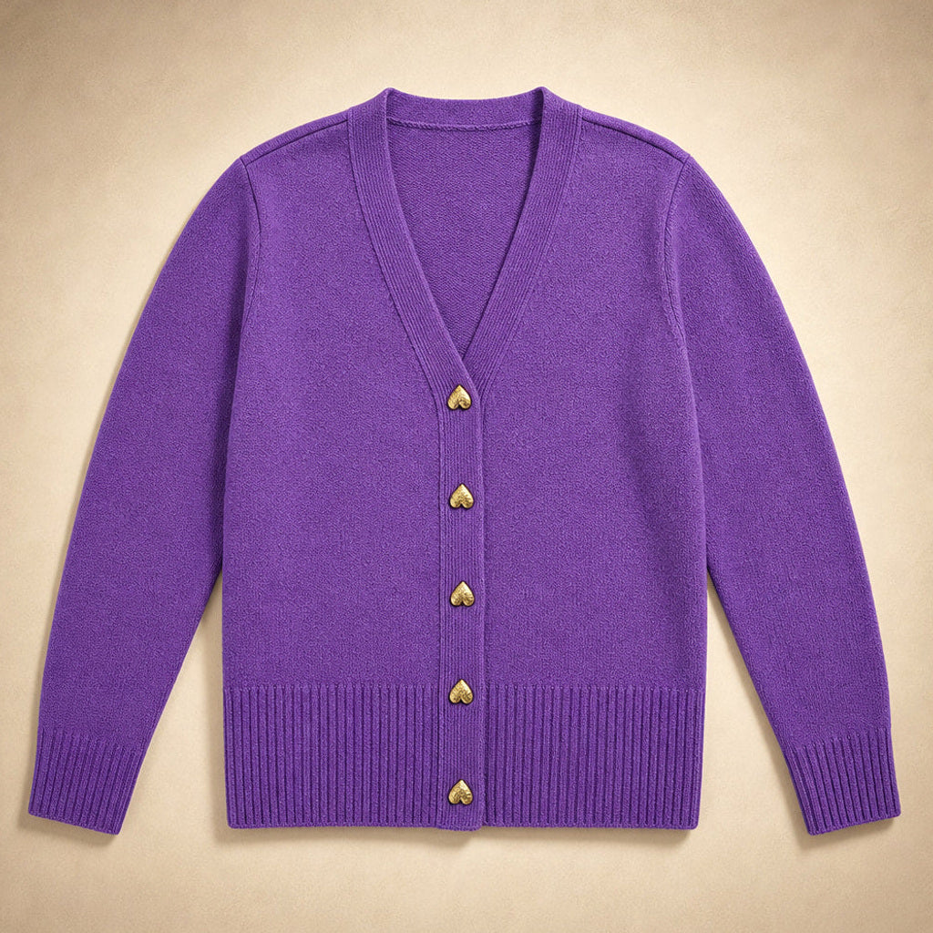 Wolfhilt | Strickjacke mit V-Ausschnitt und Knopfleiste Lila – Produktfoto
